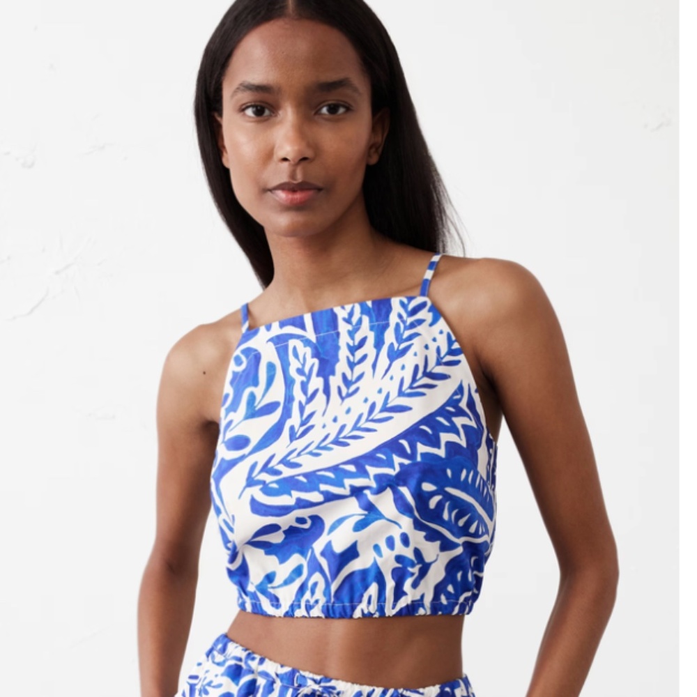 NWT Strappy Bubble Hem Crop Top - M